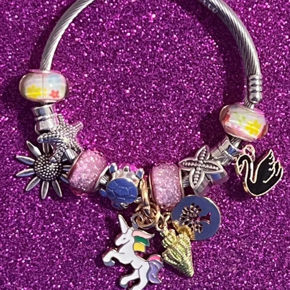 Little girls Unicorn charm bracelet